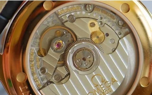 机械表大师:手表保养需要多少钱?不同品牌的费用为何相差甚远?休闲区蓝鸢梦想 - Www.slyday.coM 机械表大师:手表保养需要多少钱?不同品牌的费用为何相差甚远?休闲区蓝鸢梦想 - Www.slyday.coM