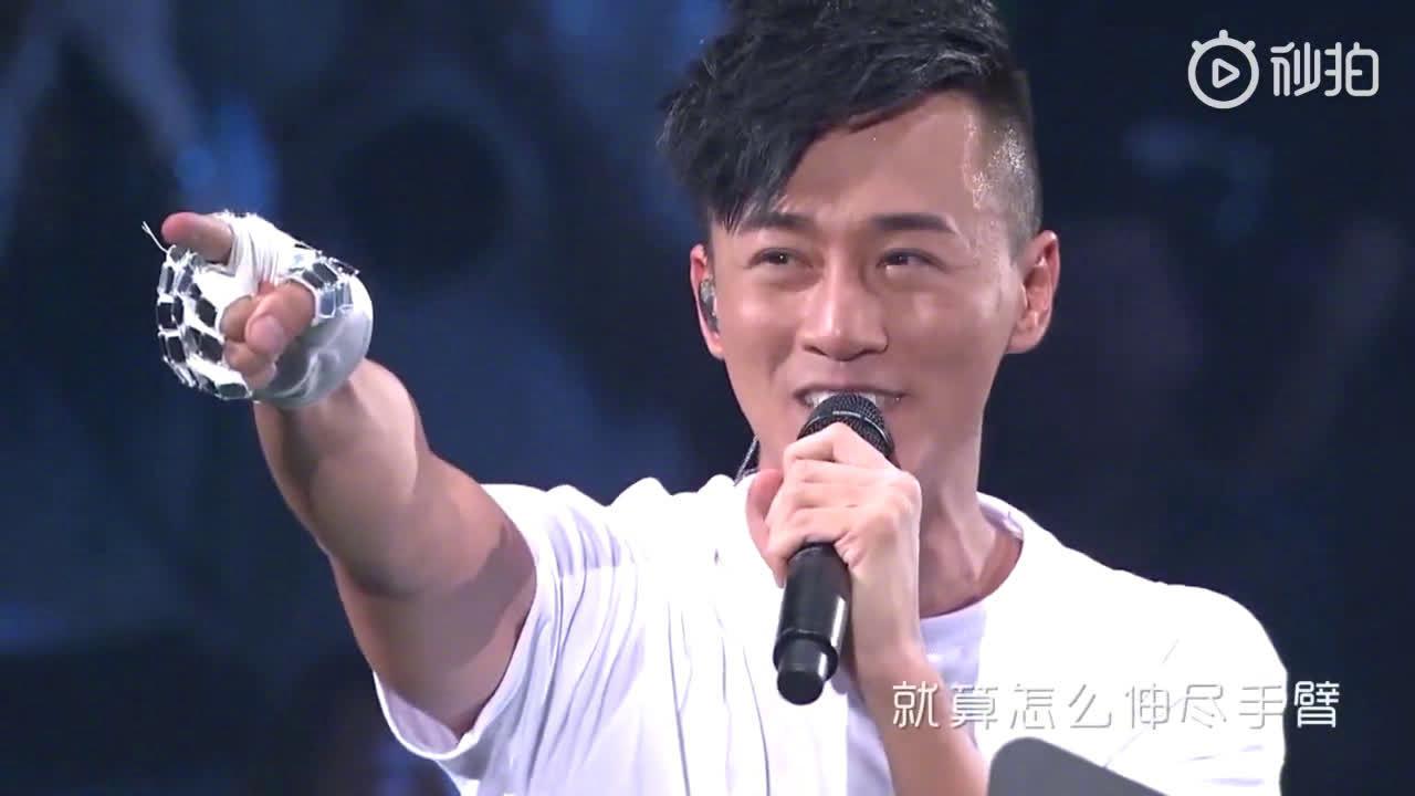 林峰《爱在记忆中找你》现场版 旋律顺耳,编曲带出激昂的情绪