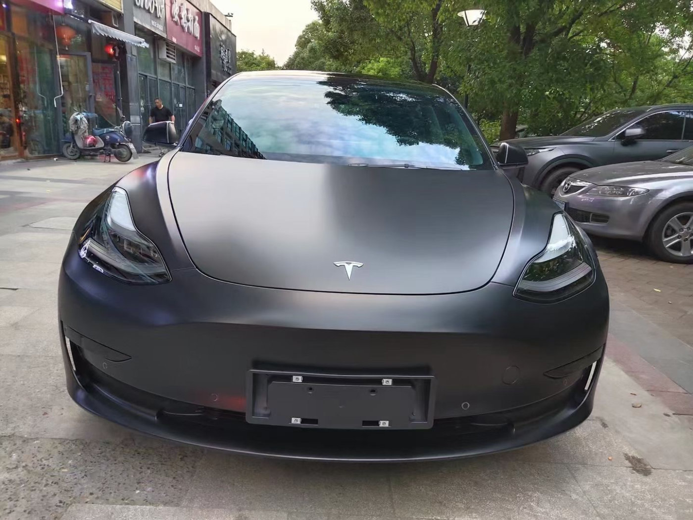 当model3贴上哑光隐形车衣后质感67明显提升