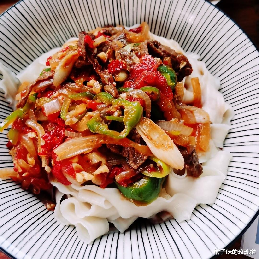 美味好吃的拌面做法推荐：臊子拌面，葱油拌面，鸡肉拌面，超简单