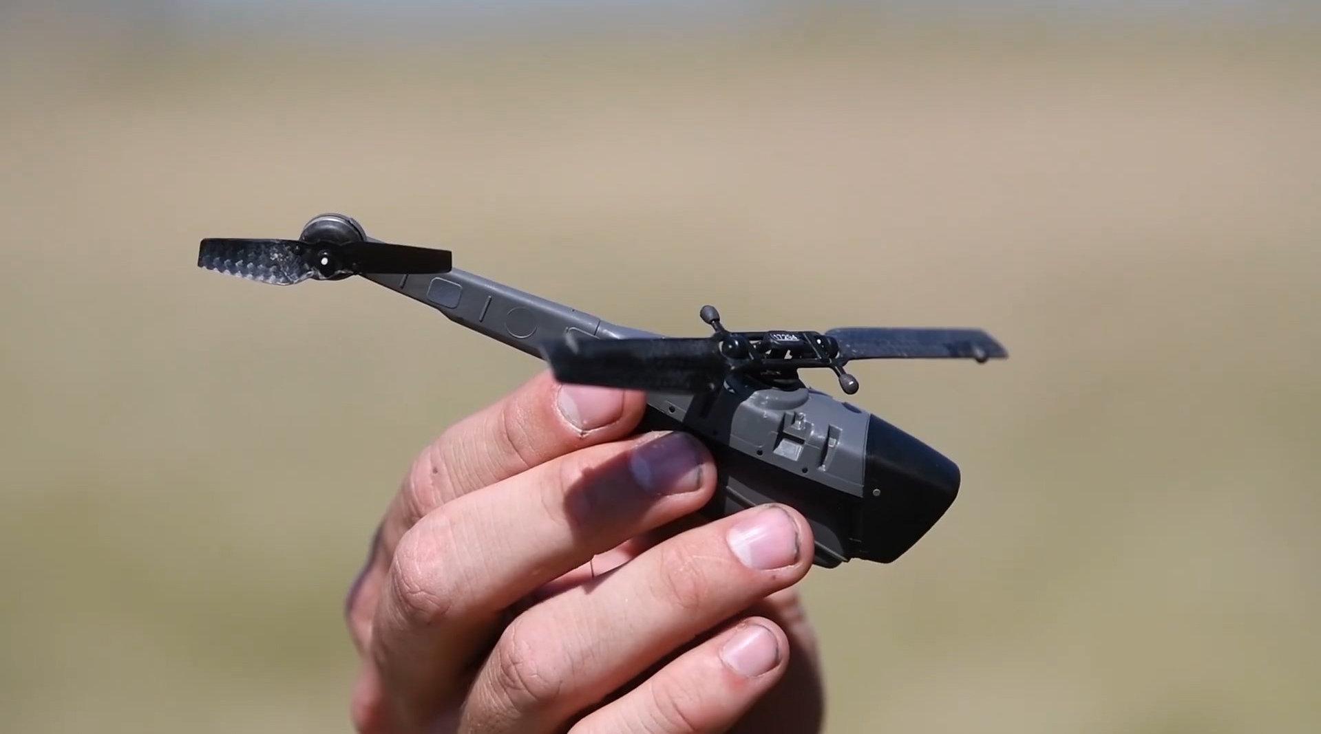 美军第2骑兵团第2"狐狸"中队,军演中使用"黑蜂"微型无人机!