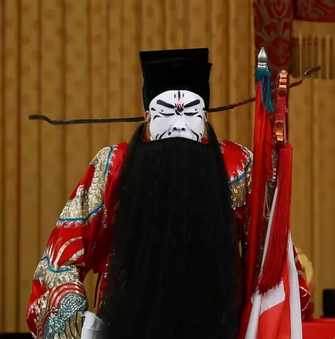 董卓京剧形象↑夏侯渊京剧脸谱↑淳于导京剧脸谱不过这肯定不是北京