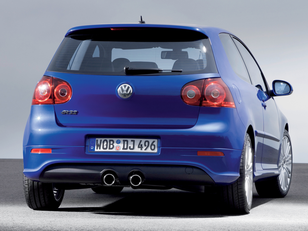 经典的比斯开蓝小角度v6大众高尔夫r32欣赏