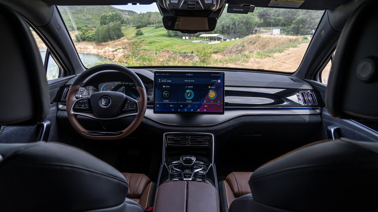 我的带刀侍卫试驾2021款比亚迪唐ev