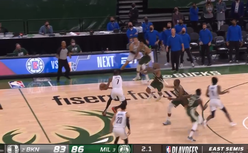 篮网绝平出手不中!格里芬抱头,KD沮丧,雄鹿队员拥抱+球迷欢呼休闲区蓝鸢梦想 - Www.slyday.coM 篮网绝平出手不中!格里芬抱头,KD沮丧,雄鹿队员拥抱+球迷欢呼休闲区蓝鸢梦想 - Www.slyday.coM