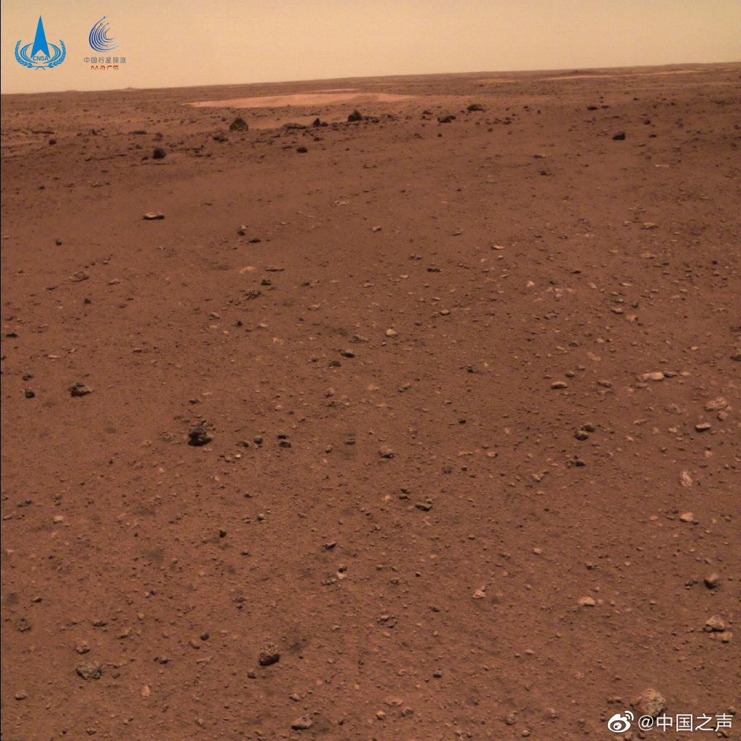 骄傲转发！祝融号的火星摄影作品公布休闲区蓝鸢梦想 - Www.slyday.coM