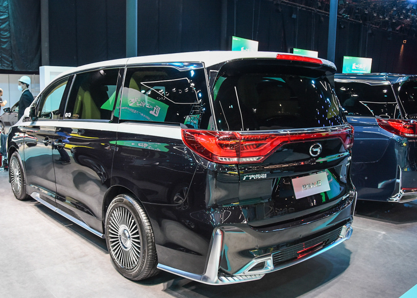 传祺m8四座版气势不输埃尔法将于重庆车展正式上市