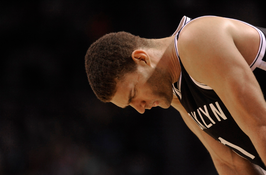 3分11板6盖帽！雄鹿神锋7中1但帽翻篮网，大比分1休闲区蓝鸢梦想 - Www.slyday.coM