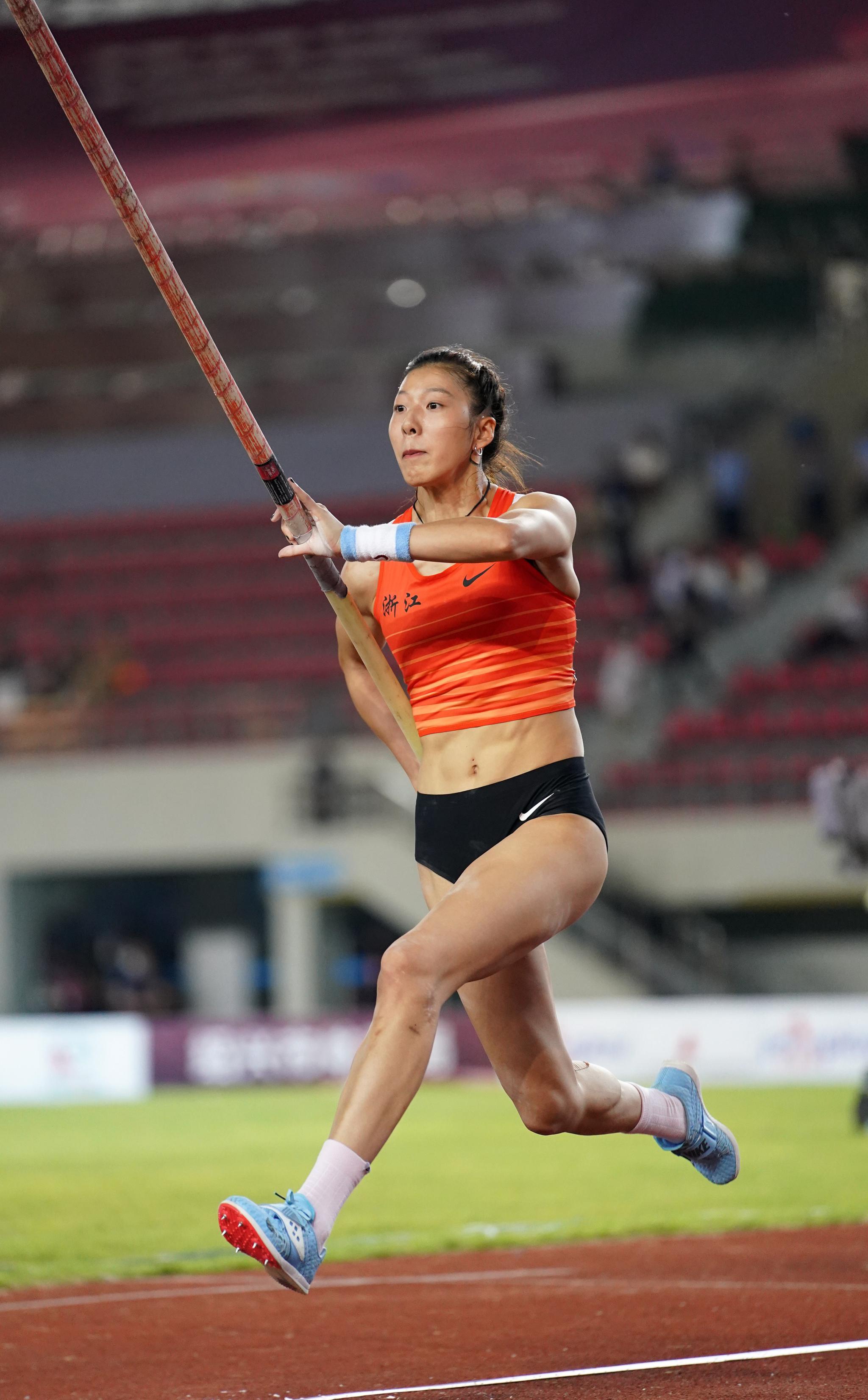 田径全国冠军赛女子撑杆跳高决赛赛况