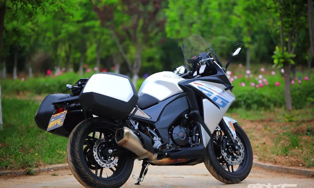 车评体验赛科龙rg3全民adv时代运动旅行车型能否突围