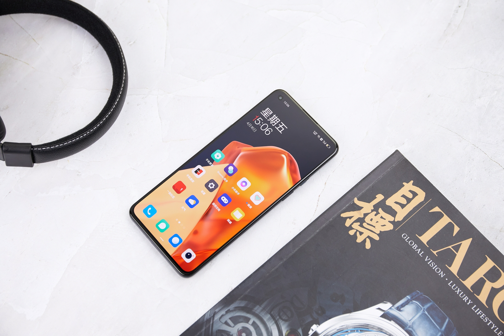 一加9的柔性直屏延续了前代产品120hz刷新率,以及各项优秀素质,观感