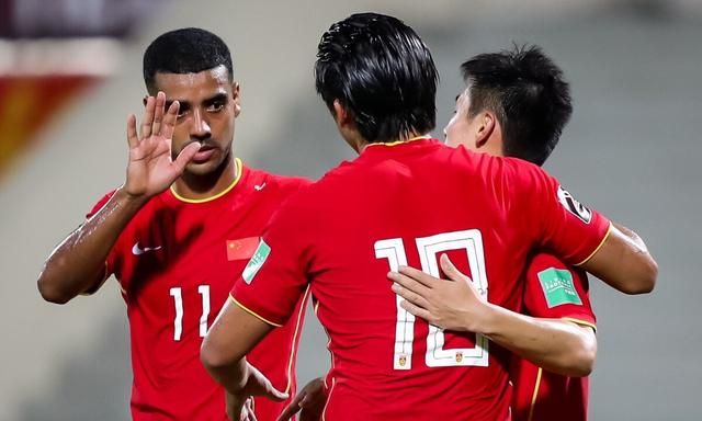 评分国足5:0马尔代夫:按表现16名球员分4组,2人惊喜2人失望休闲区蓝鸢梦想 - Www.slyday.coM 评分国足5:0马尔代夫:按表现16名球员分4组,2人惊喜2人失望休闲区蓝鸢梦想 - Www.slyday.coM