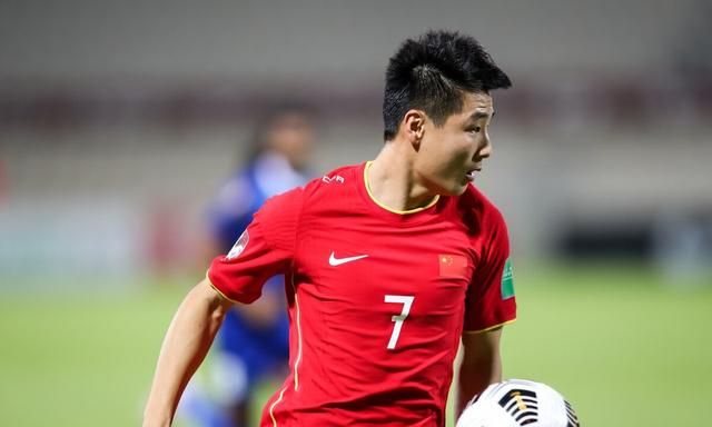 评分国足5:0马尔代夫:按表现16名球员分4组,2人惊喜2人失望休闲区蓝鸢梦想 - Www.slyday.coM 评分国足5:0马尔代夫:按表现16名球员分4组,2人惊喜2人失望休闲区蓝鸢梦想 - Www.slyday.coM