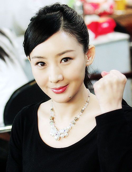 孙楠夸赞女儿引热议,买宝瑶已上大学,曾读学宫,想考中戏北电