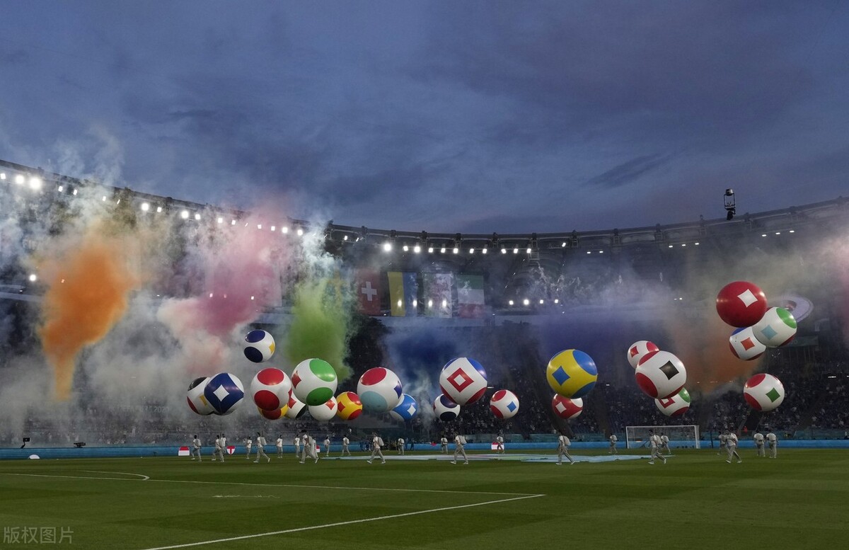 太奇葩了!欧洲杯首粒进球诞生:又是乌龙球,意大利笑纳大礼