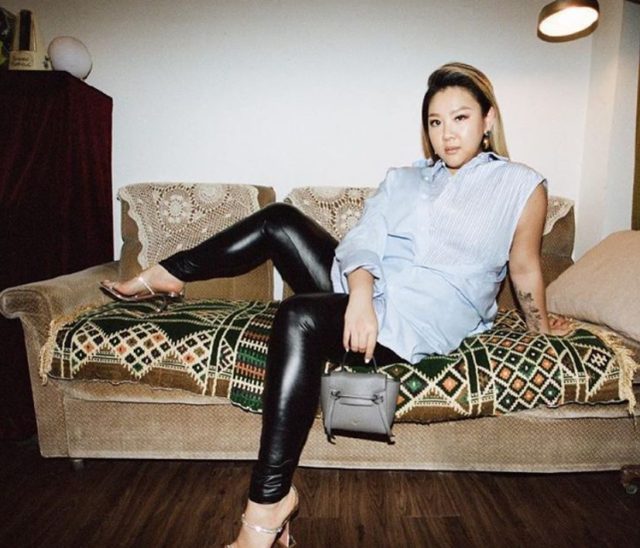 郑欣宜宣布不再减肥做自己看她穿起修身裙后膀大腰粗太辣眼