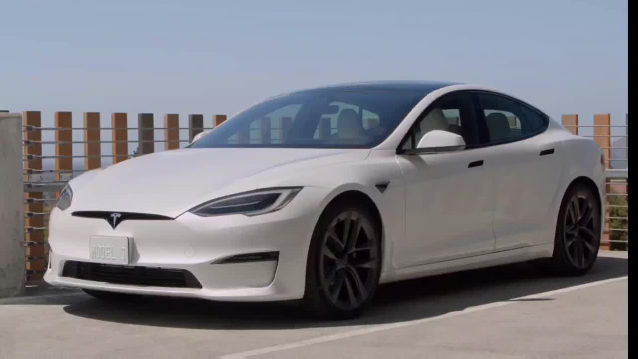 新款特斯拉model s plaid版,已经交付给首批车主了