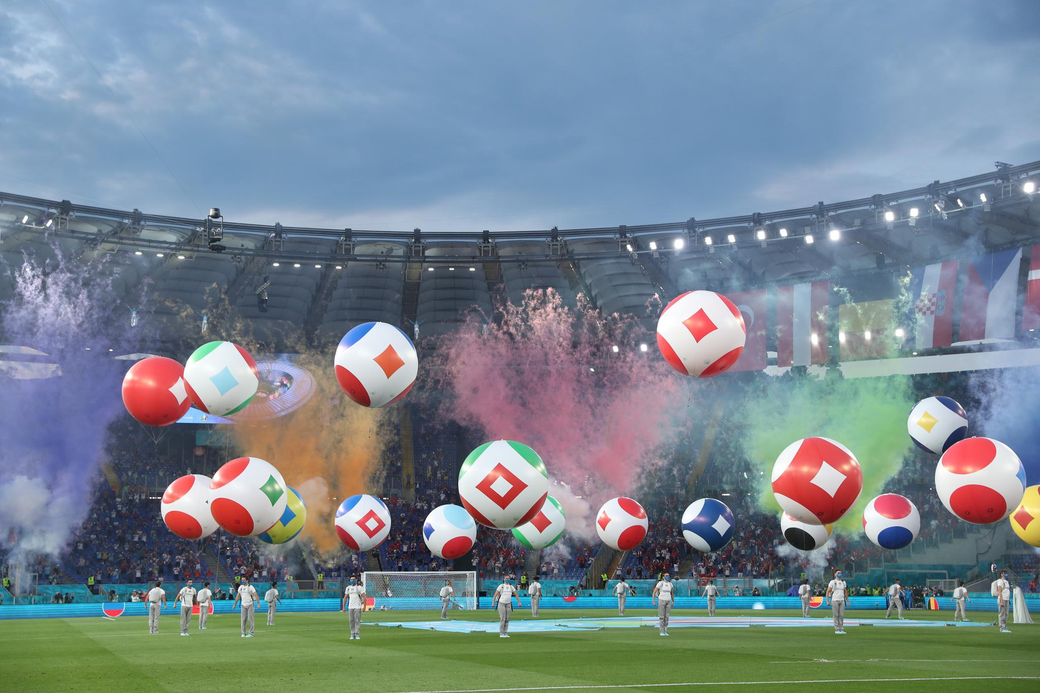 足球——欧锦赛开幕|欧洲足球锦标赛|奥林匹克|意大利_新浪新闻