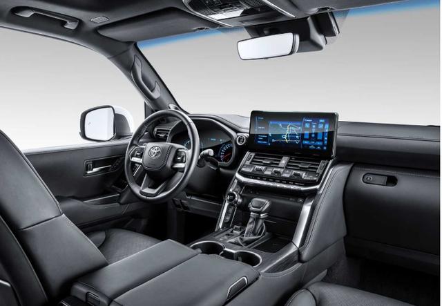 硬汉归来,全新丰田陆巡发布,配3.5t v6发动机还能6.7秒破百?-新浪汽车