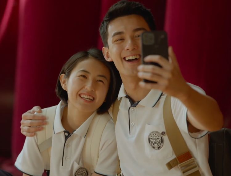 如今距离《盛夏光年》上映的时间越来越近,官方也不时会放出一些宣传