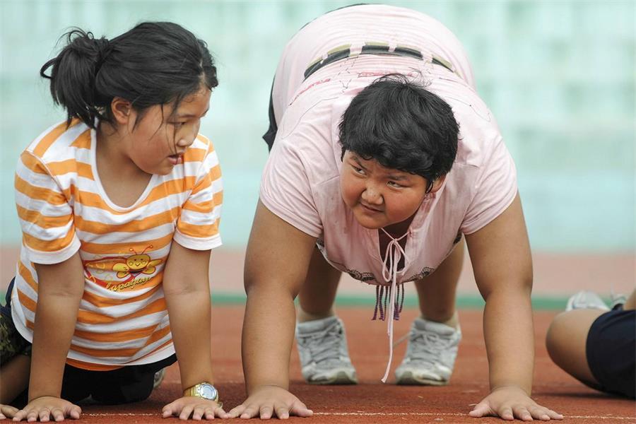 警惕儿童肥胖,背后的危害很大,别让你的"爱"毁了孩子健康