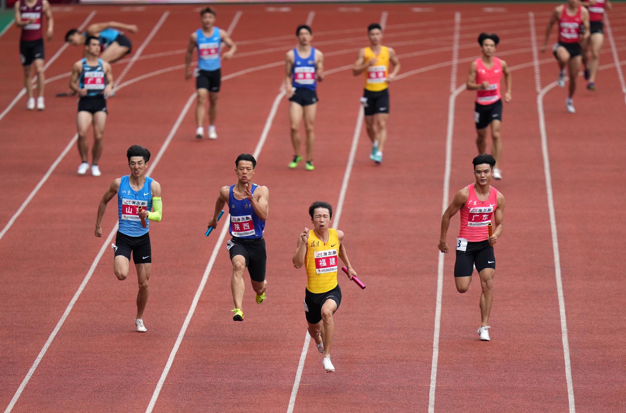 田径全国冠军赛福建队获男子4x100米接力冠军