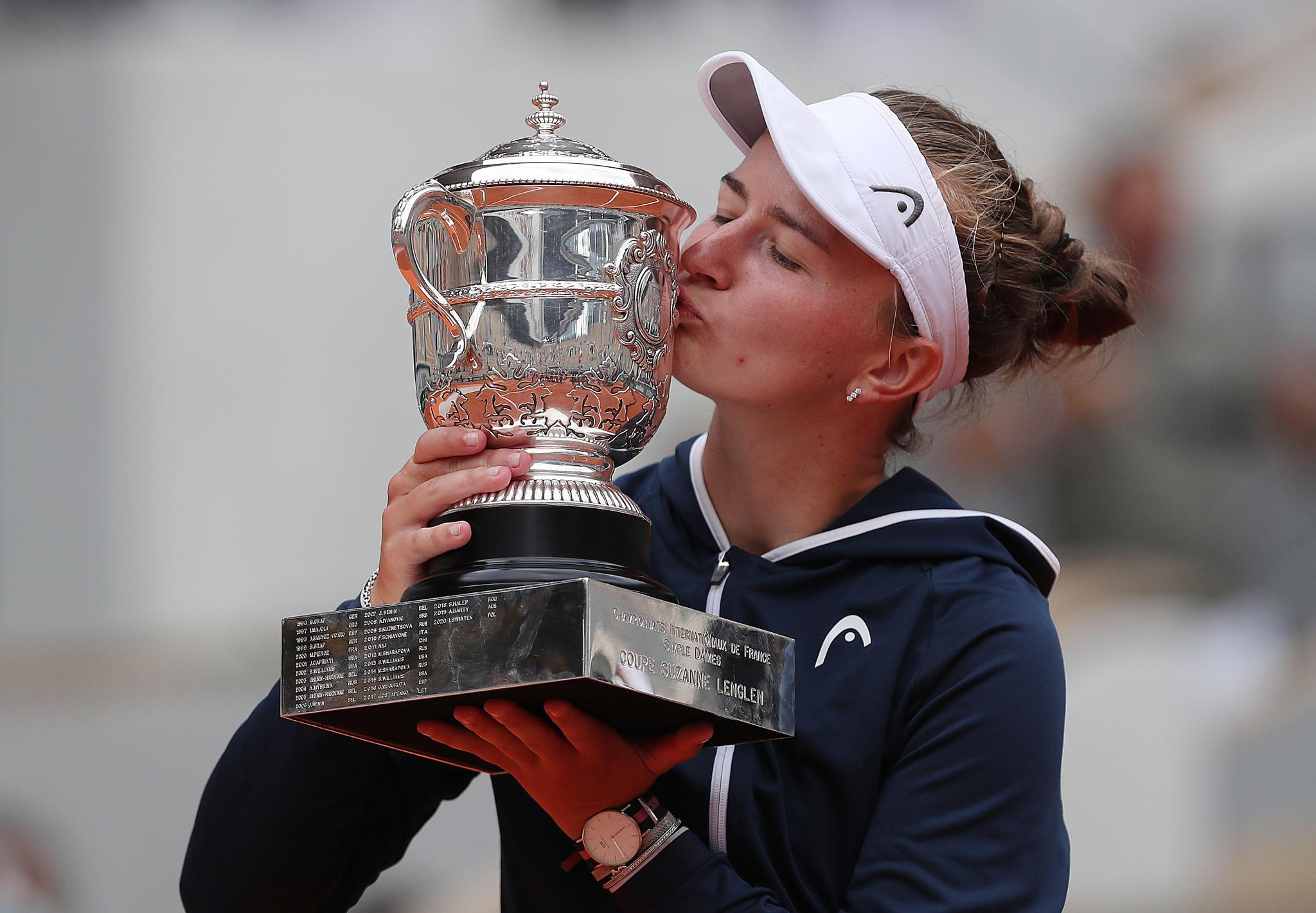 网球——法网:克雷吉茨科娃获得女单冠军