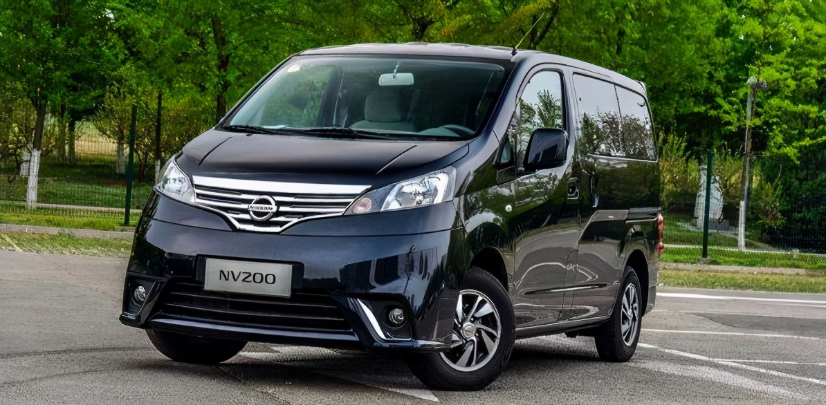 好车被埋没!日产mpv从12w降至9w多,2米大床真舒服