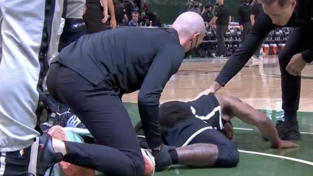 字母哥疑似垫脚导致欧文受伤离场!本人回应:希望他尽快康复休闲区蓝鸢梦想 - Www.slyday.coM 字母哥疑似垫脚导致欧文受伤离场!本人回应:希望他尽快康复休闲区蓝鸢梦想 - Www.slyday.coM