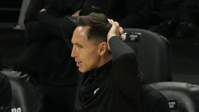 欧文被垫脚后!字母哥直言很委屈,纳什炮轰判罚,老詹为欧文祈福休闲区蓝鸢梦想 - Www.slyday.coM