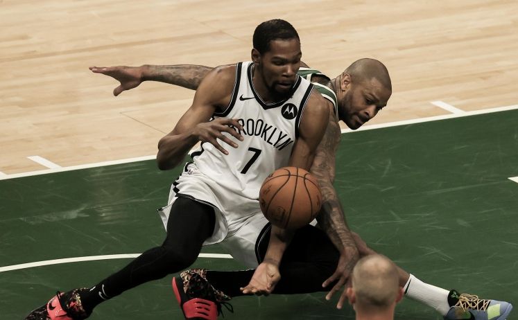 欧文被垫脚后!字母哥直言很委屈,纳什炮轰判罚,老詹为欧文祈福休闲区蓝鸢梦想 - Www.slyday.coM