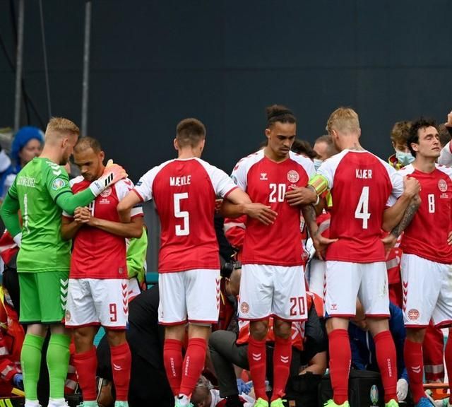 埃里克森昏厥后首次发声：不放弃,想知道发生了什么,感谢国米休闲区蓝鸢梦想 - Www.slyday.coM