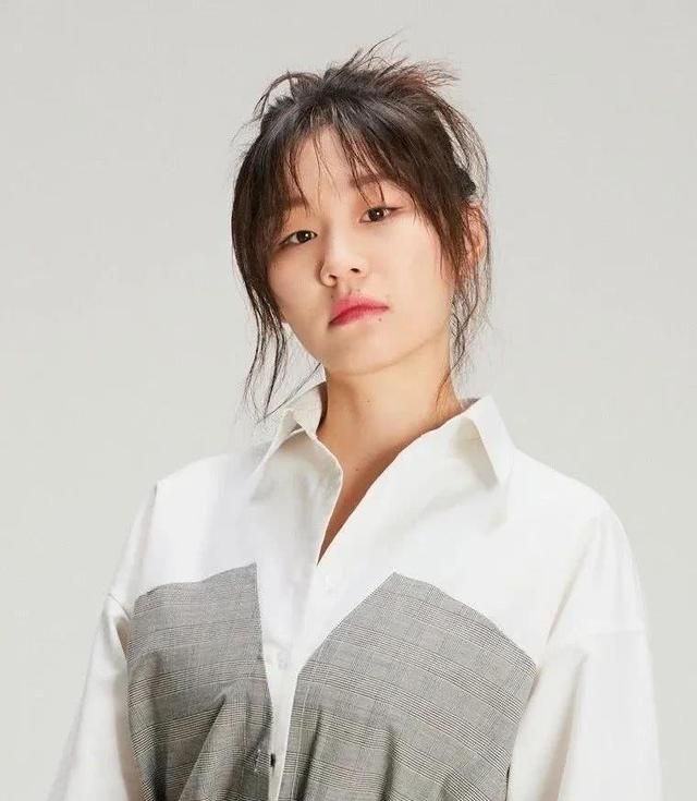 爱笑的金靖终于恋爱了一己之力闯入娱乐圈仅用4年就登上春晚