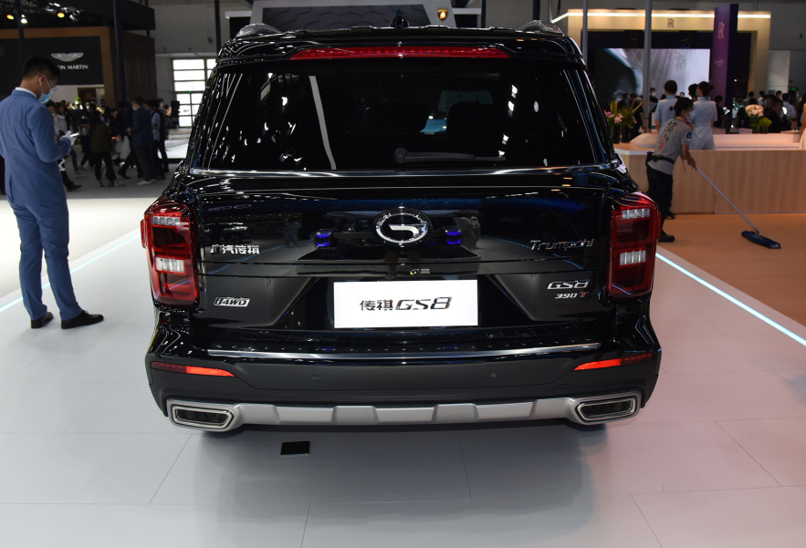外观年轻化的中型suv,解析广汽传祺gs8-新浪汽车