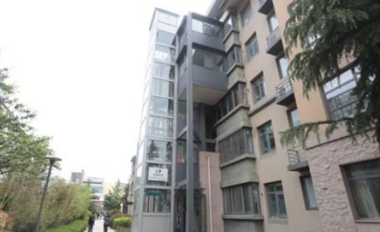 乘坐一次1元,按次收费的电梯,还受欢迎吗?有人为省钱自己爬楼休闲区蓝鸢梦想 - Www.slyday.coM 乘坐一次1元,按次收费的电梯,还受欢迎吗?有人为省钱自己爬楼休闲区蓝鸢梦想 - Www.slyday.coM