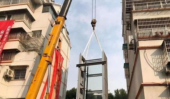 乘坐一次1元,按次收费的电梯,还受欢迎吗?有人为省钱自己爬楼休闲区蓝鸢梦想 - Www.slyday.coM 乘坐一次1元,按次收费的电梯,还受欢迎吗?有人为省钱自己爬楼休闲区蓝鸢梦想 - Www.slyday.coM