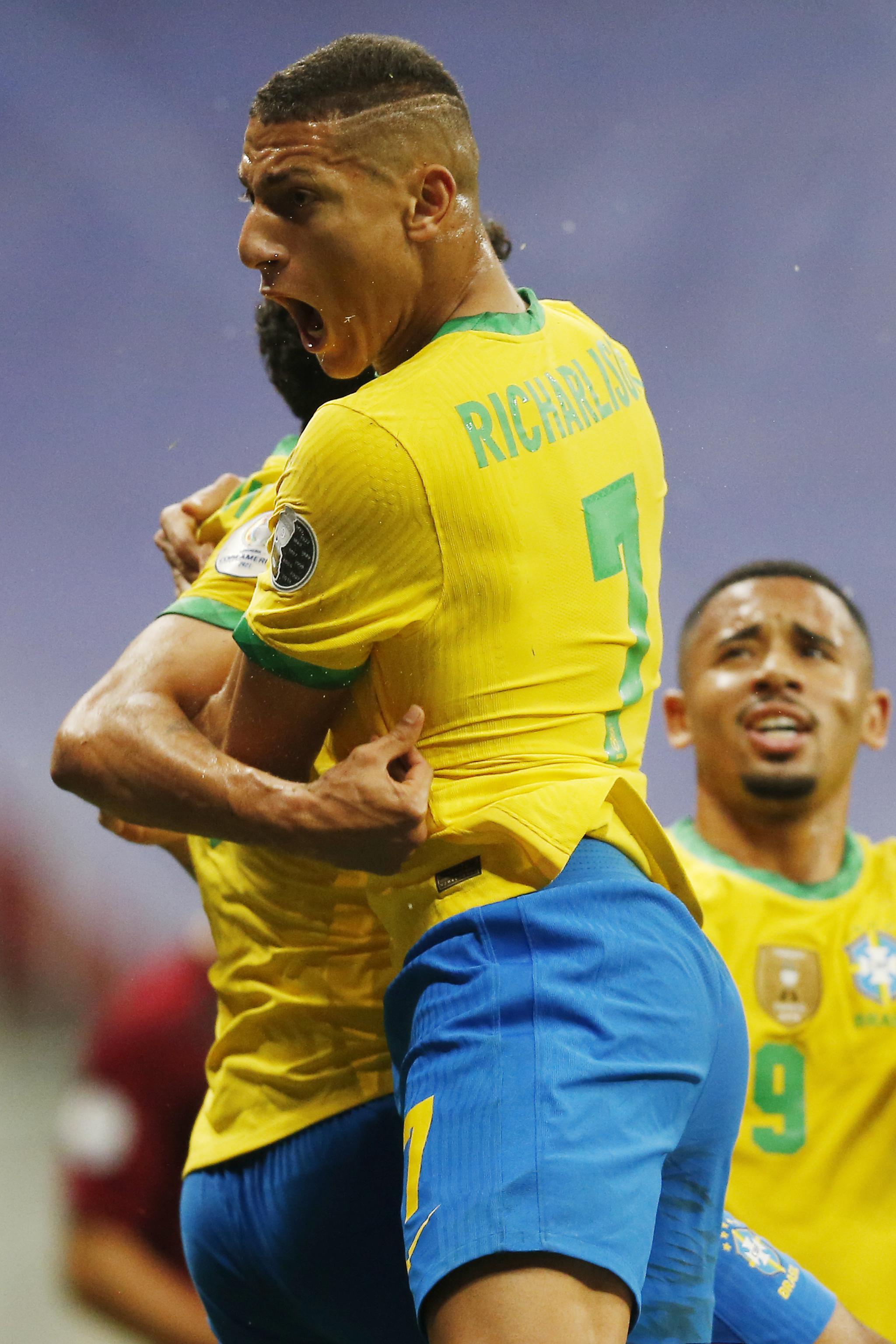 足球——美洲杯揭幕战:巴西胜委内瑞拉