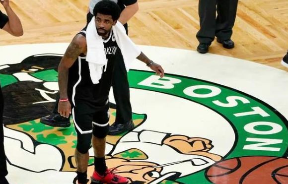 格伦戴维斯评论欧文受伤:他这是踩凯尔特人标志遭报应了