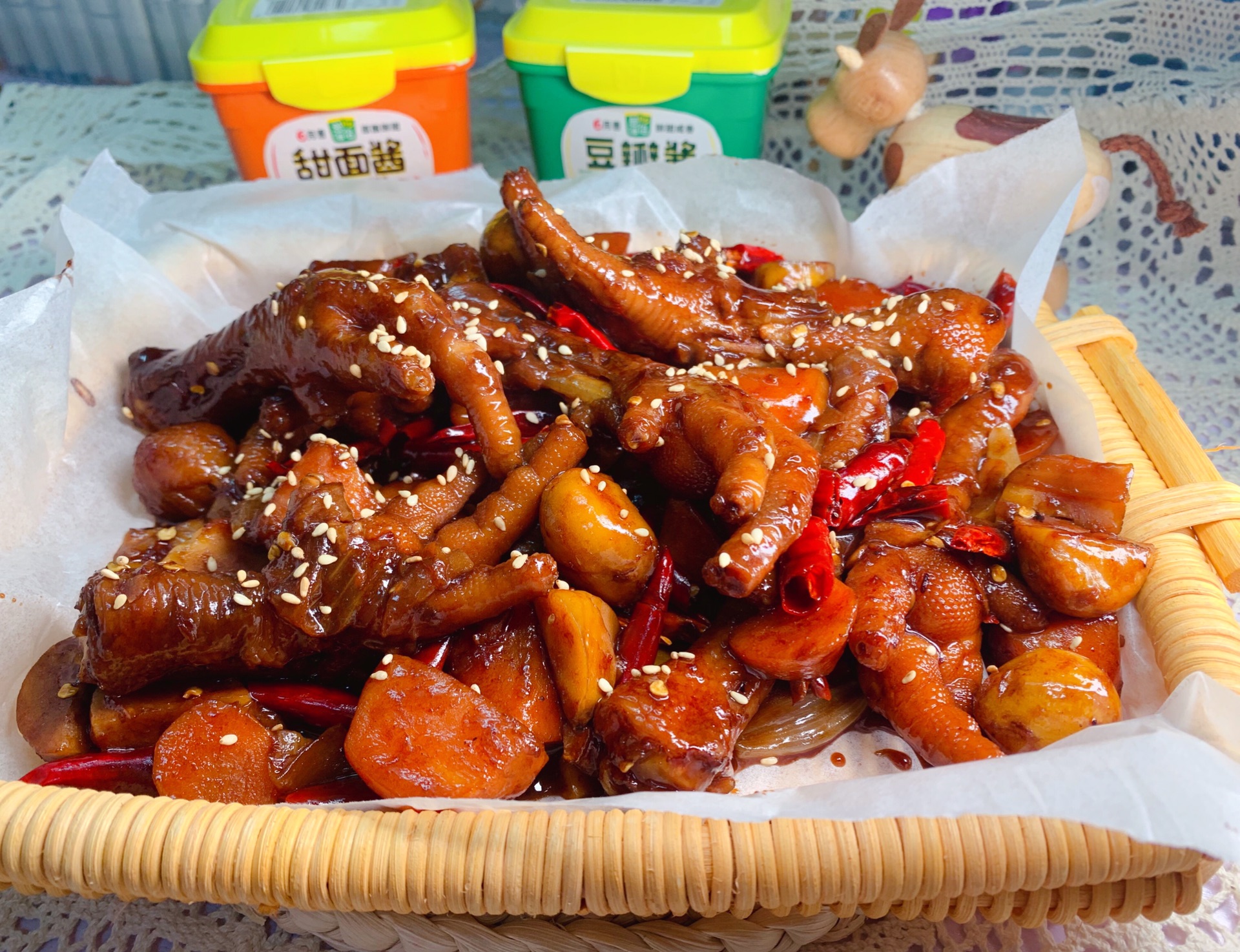 酱香浓郁,软嫩可口,简单方便,尝试1次就能成功|酱香|鸡爪|板栗_新浪
