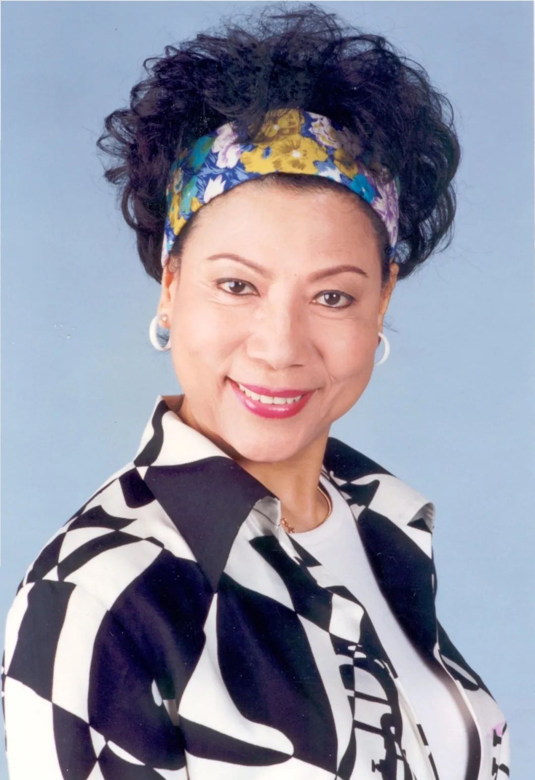 娱乐看点>正文>因为罗兰的表演实在太深入人心,以至于后来拍93版