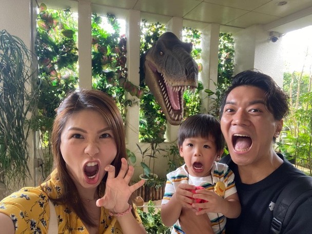 曝黎诺懿老婆怀二胎 老婆李洁莹家世虽有钱但黎诺懿靠自己养她