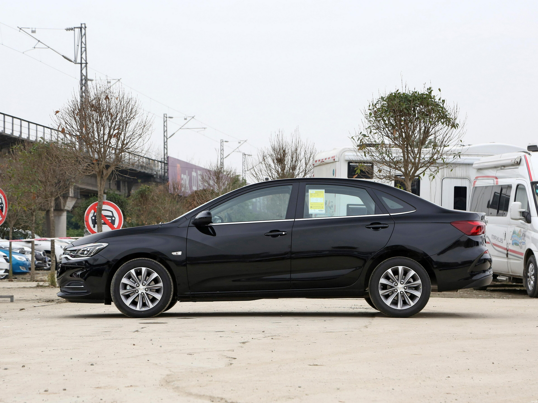 雪佛兰科鲁泽低配值得买吗性价比高吗