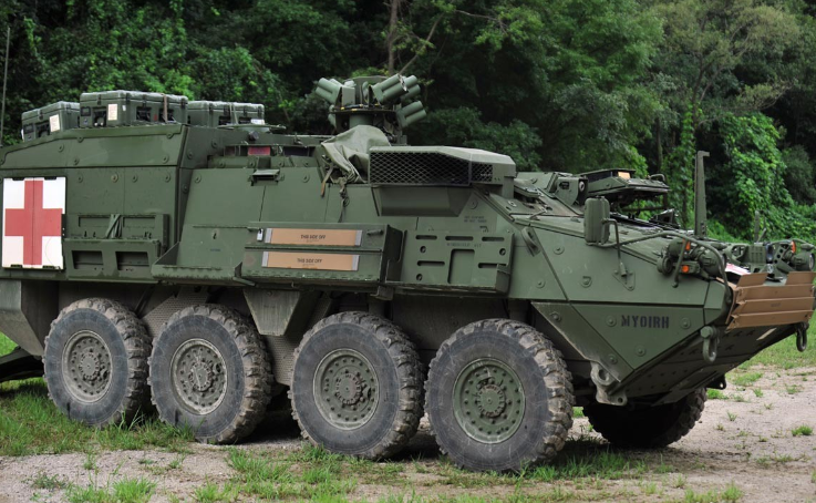 是一款重达19吨的八轮装甲车,可以为陆军在一个通用底盘上提供十敛换