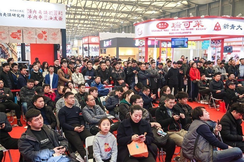 糖水甜品店加盟排行榜_甜蜜人气甜品店!燕遇糖水加盟你不能错过