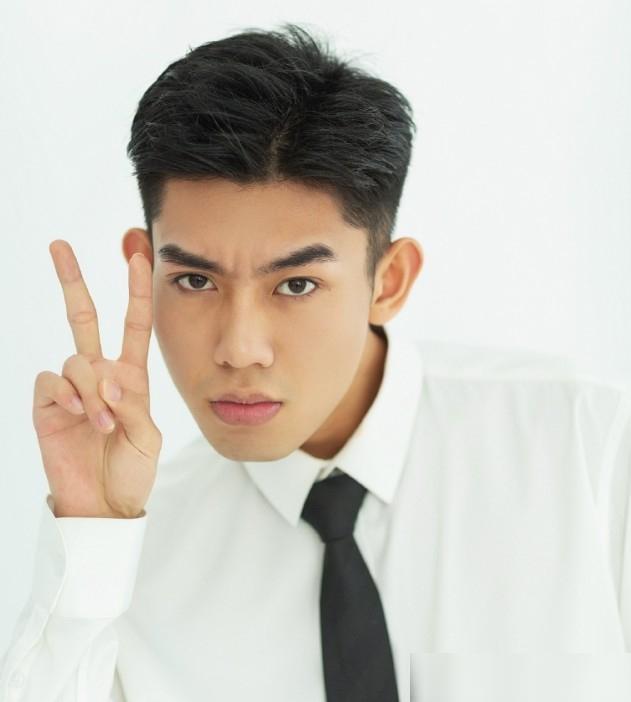 网红们为何不出道当明星机智张坦言颜值不配张国政有自知之明