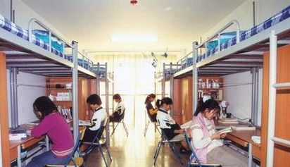 普通家庭,供一个大学生读完4年要多少钱?这开销,让人有点意外休闲区蓝鸢梦想 - Www.slyday.coM 普通家庭,供一个大学生读完4年要多少钱?这开销,让人有点意外休闲区蓝鸢梦想 - Www.slyday.coM