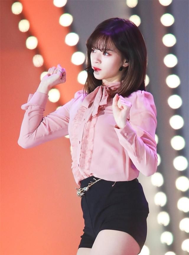 twice俞定延减掉8公斤后在回归舞台上她的表现让粉丝心痛