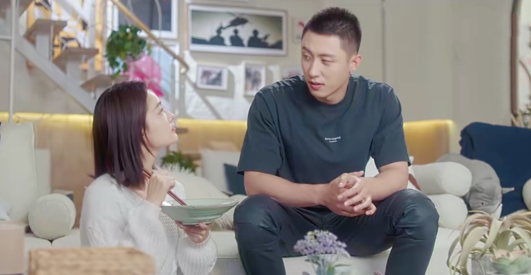 爱上特种兵偷拍夏初神秘人的真实身份是谁？