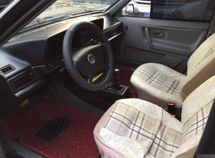 小伙花2万买辆二手大众普桑,09年上牌10.2万公里,驾校退役车