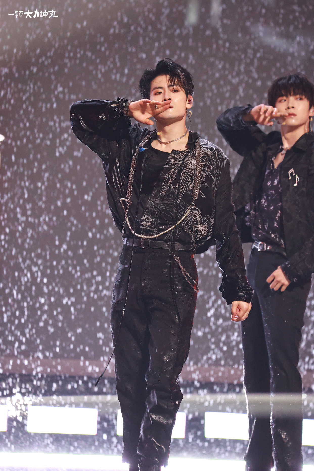 力丸首秀惊喜,米卡进步明显,《山河图》刘宇绝美|刘宇|山河图|舞台